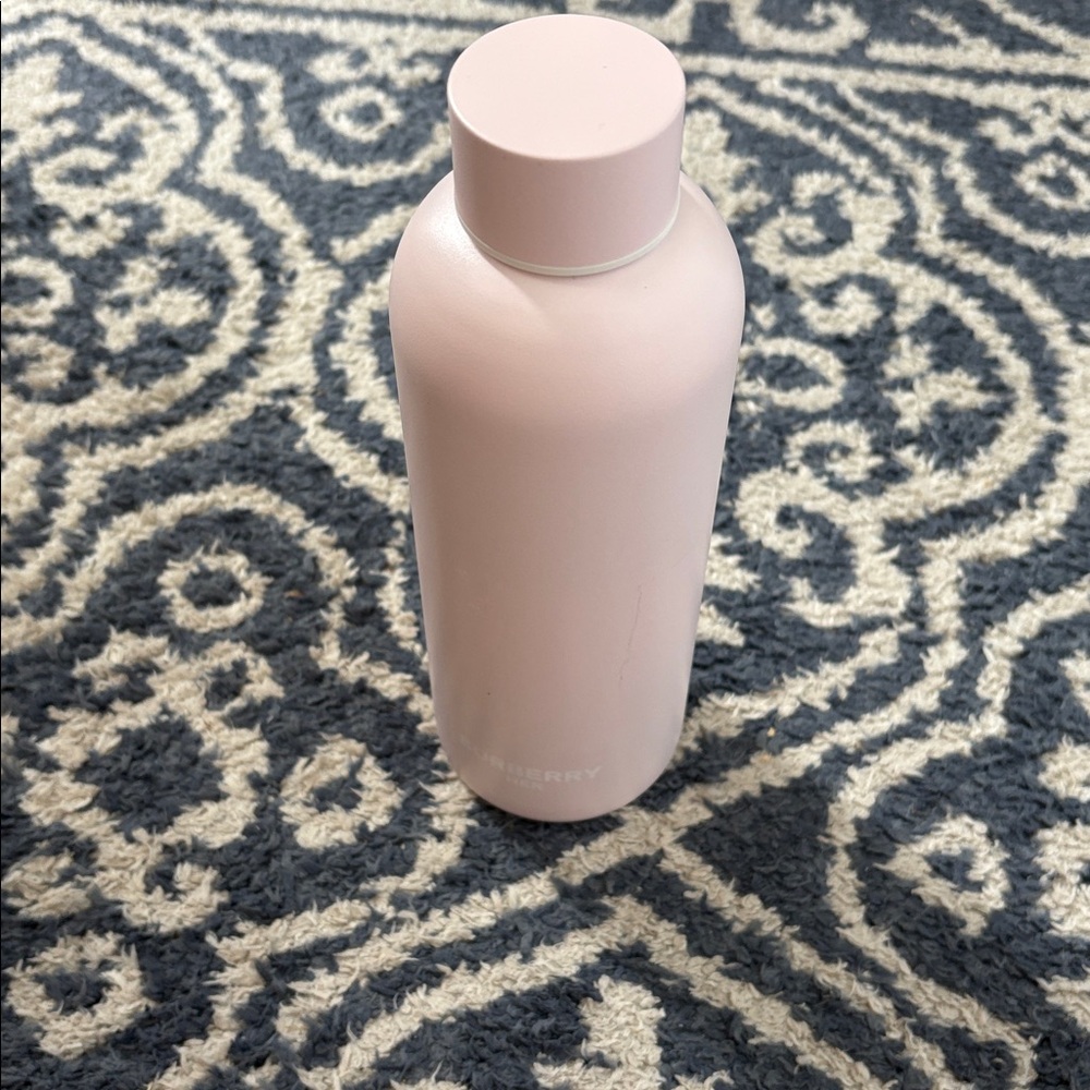 BURBERRY Her Pink Stainless Steel Water Bottle 26.4Oz